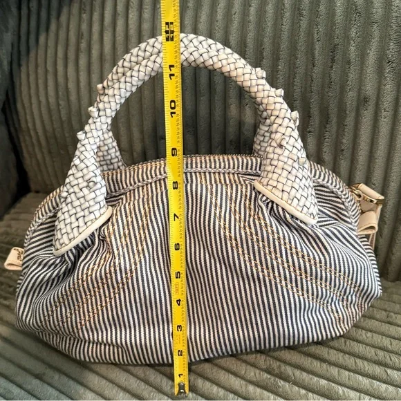 Authentic Fendi Spy Bag Denim Y2K Limited Edition | Like New + OG Dust Bag - Picture 9 of 14